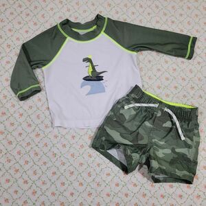 GAP Size 0-6 Months Dino & Camo Green & White Rashguard Swim Shorts